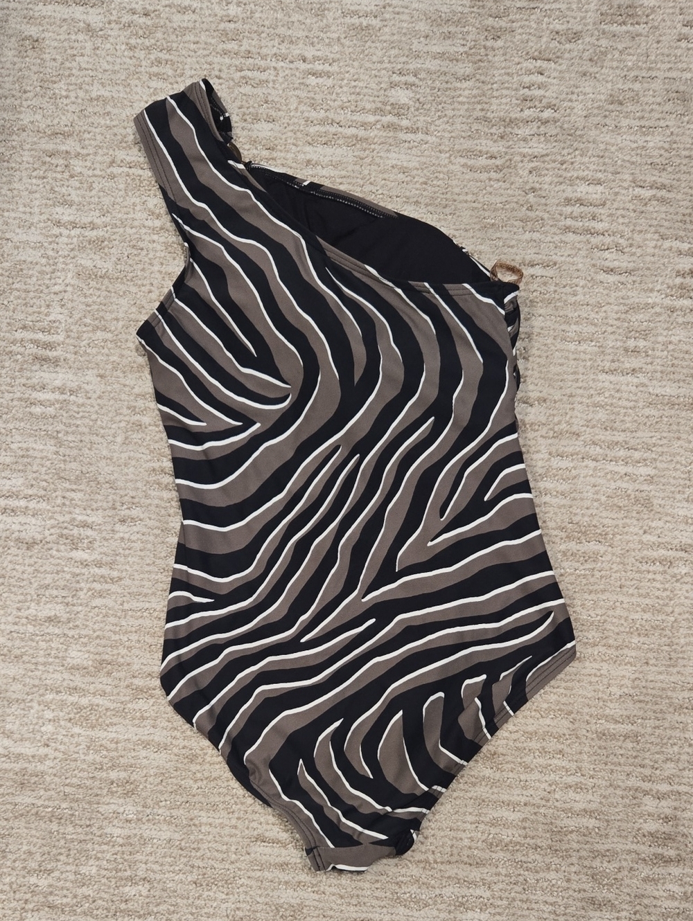 Michael Kors One Piece Bathung Suit. - Picture 3 of 4